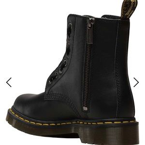 Women's Dr. Martens 1460 Pascal Front Zip Boot